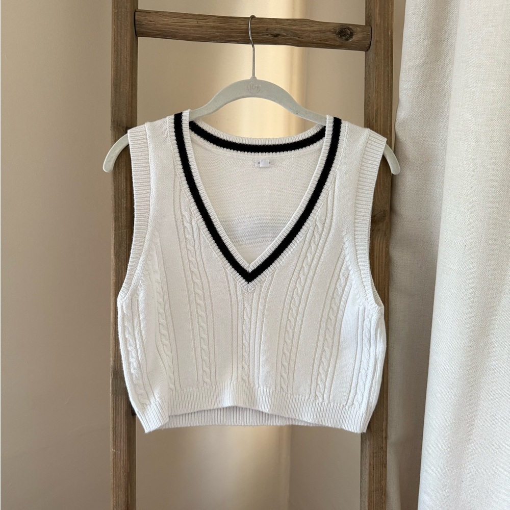 White V-Neck Cable Knit Sleeveless Top